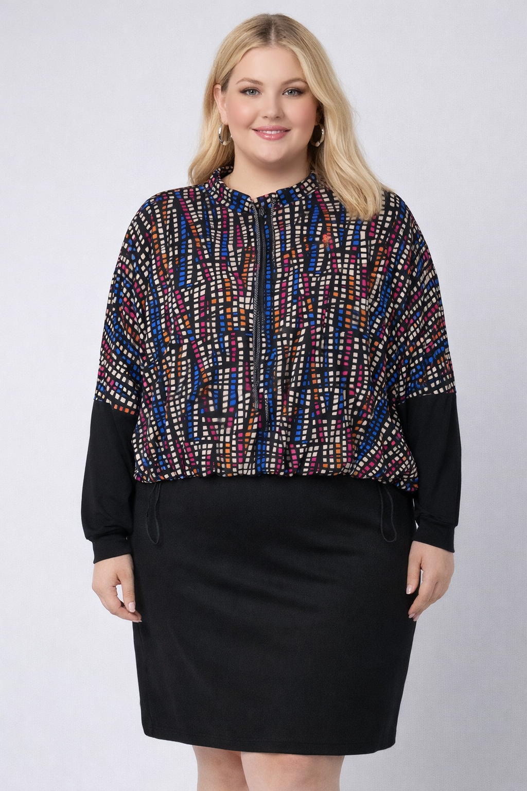COLOR THEORY CONTRAST PULLOVER