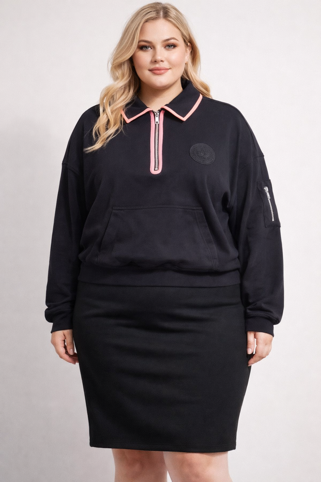 BOLD EDGE COLLARED PULLOVER