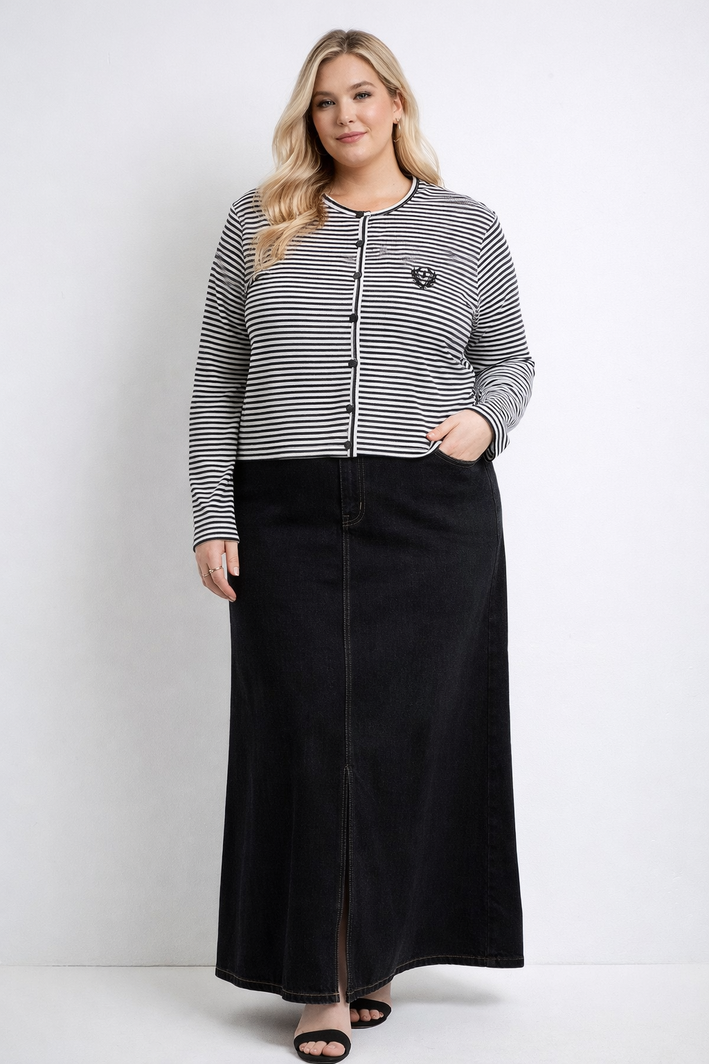 ICON CARDI TEE