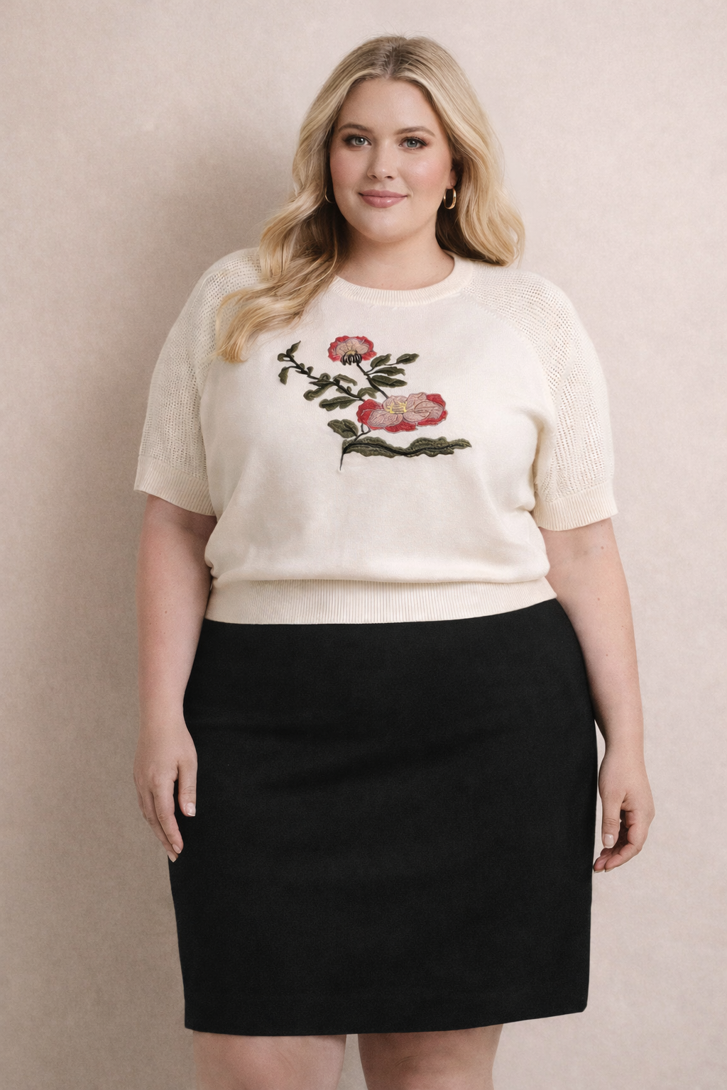 BLOSSOM EMBROIDERED KNIT TOP